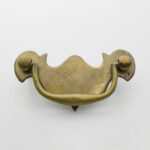 LD-QA-1 2-5/8" Queen Anne Pull