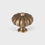 1-1/4" Aberdovey Knob