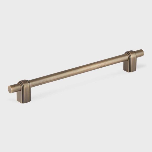 11" Gaumont Pull
