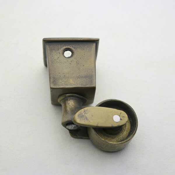 LD-C-7 Caster