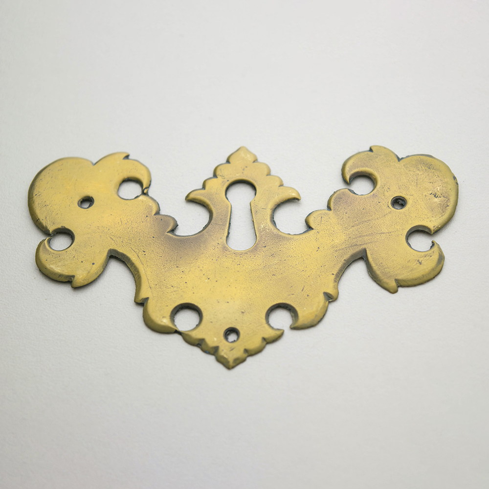 2-7/8″ LD-CH-81 Chippendale Escutcheon