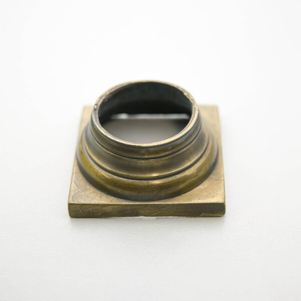 LD-CL-52 1-1/2" Clock Fitting