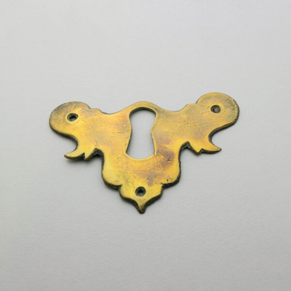 LD-QA-16 1-7/8" Queen Anne Escutcheon