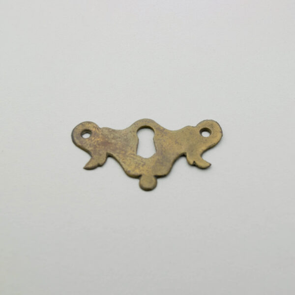 LD-QA-64 1-1/4" Queen Anne Escutcheon