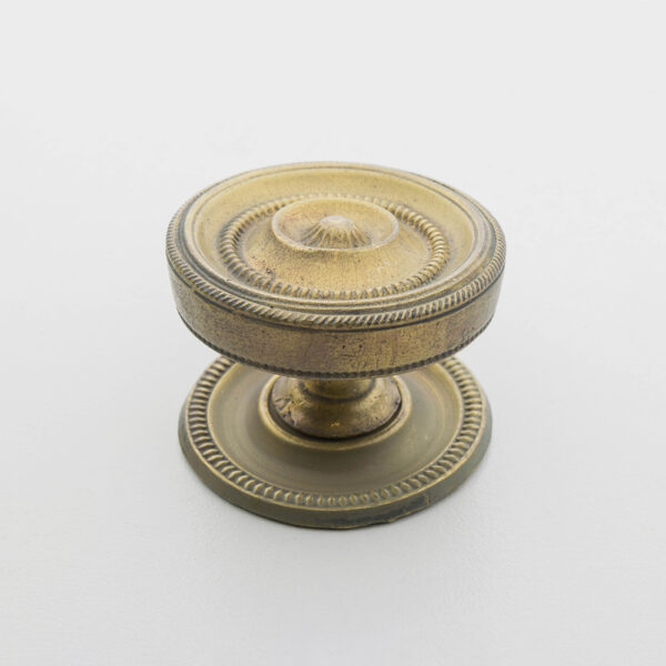 LD-SK-26 1-9/16" Sheraton Knob