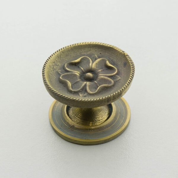 LD-SK-33 1-1/8" Sheraton Knob