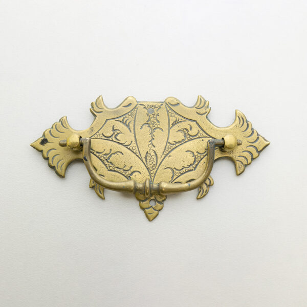 LD-WM-38 2-5/8" William & Mary Pull