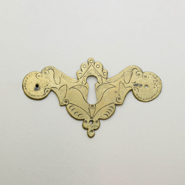 LD-WM-46 2-5/8" William & Mary Escutcheon