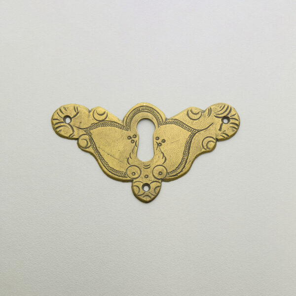 LD-WM-48 2-5/8" William & Mary Escutcheon