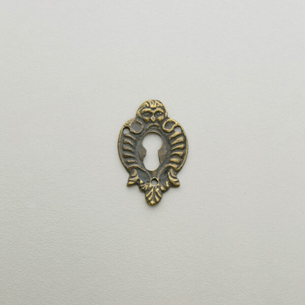 LD-WM-57 7/8" William & Mary Escutcheons