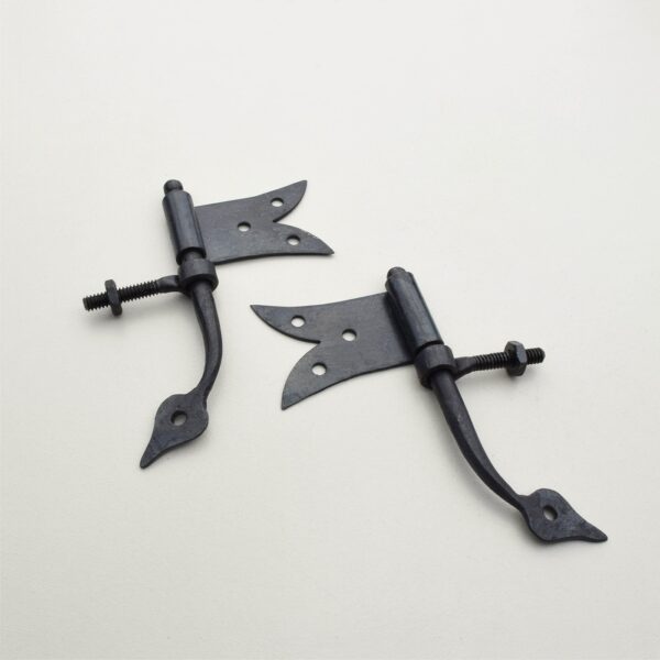 Rat-Tail Hinges