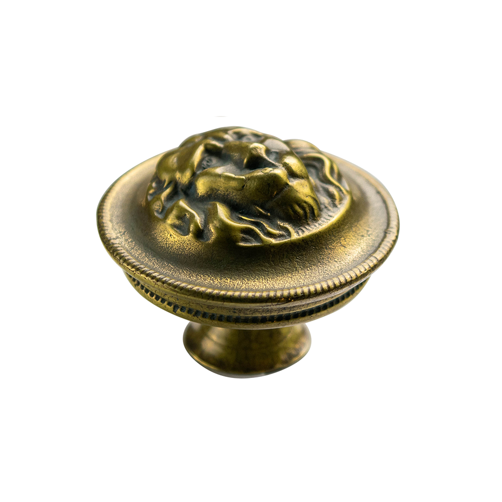 VK-18 1-3/8″ Vintage Lion Head Knob