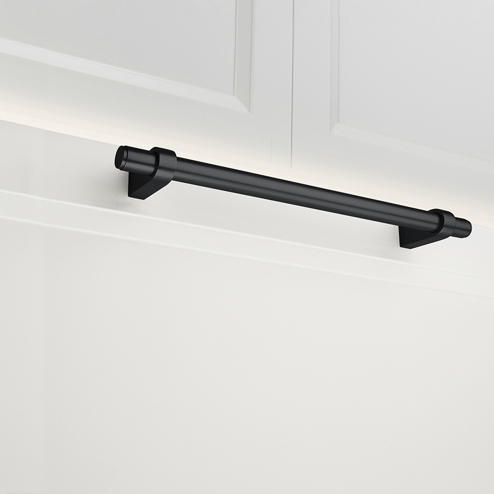 18″ Ellis Appliance Pull