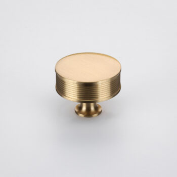 1 38 Bamburgh Knob by Crofts  Assinder