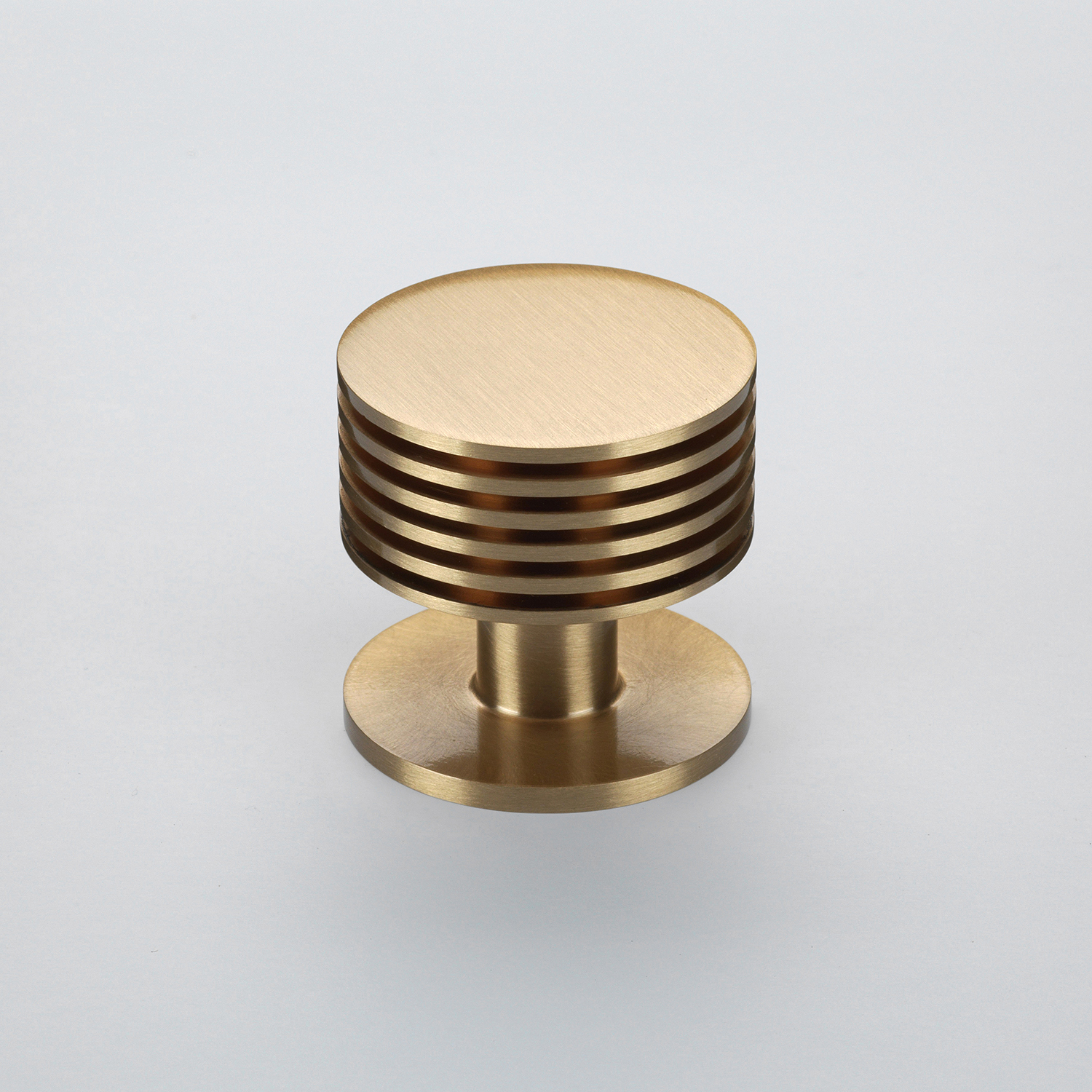 1-3/8" Skomer Knob by Crofts & Assinder