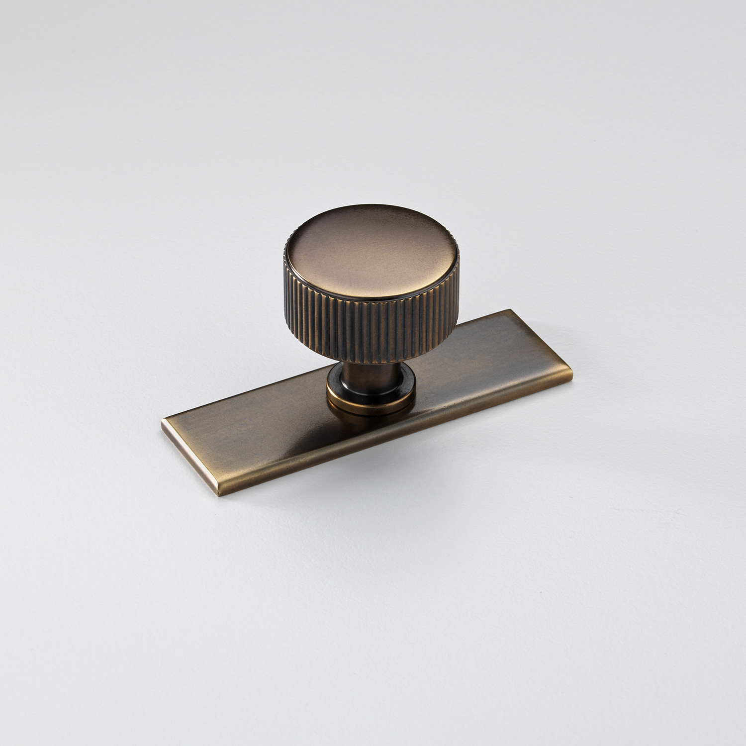 1-3/8" Stirling Knob by Crofts & Assinder