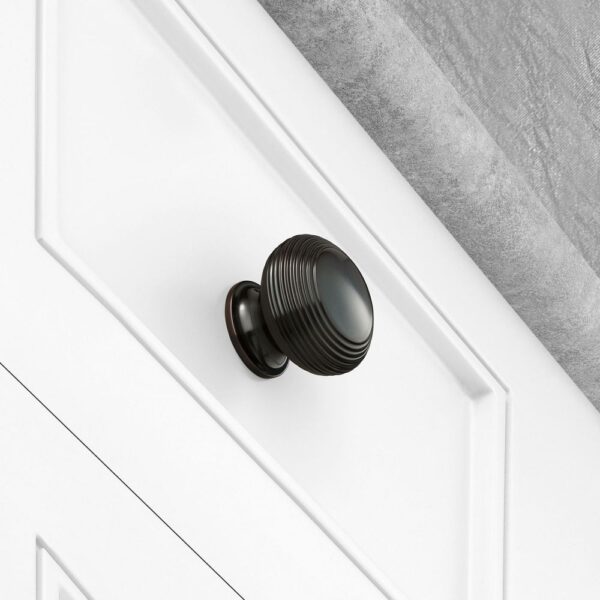 1-1/2" Westwick Knob by MYOH