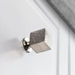 1-1/8" Haute Knob by MYOH