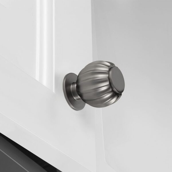 1-3/8" Rivoli Knob by MYOH