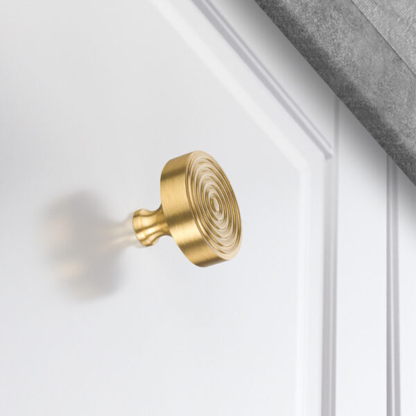 1-1/4" Zara Knob by MYOH