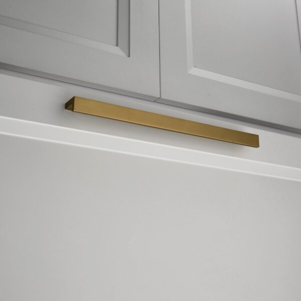 24" Float Appliance Pull by MYOH