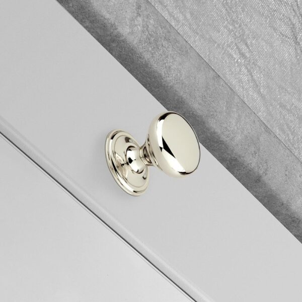 1-1/4" Rugby Knob by MYOH