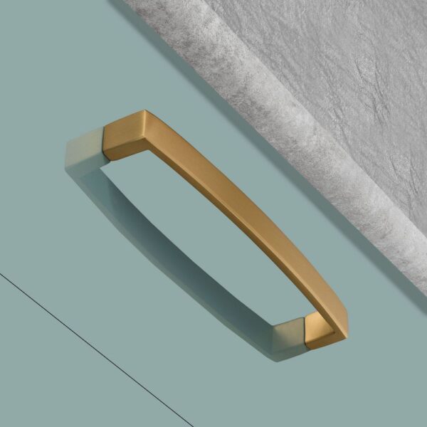 5-1/16" Mulberry D-Handle by MYOH