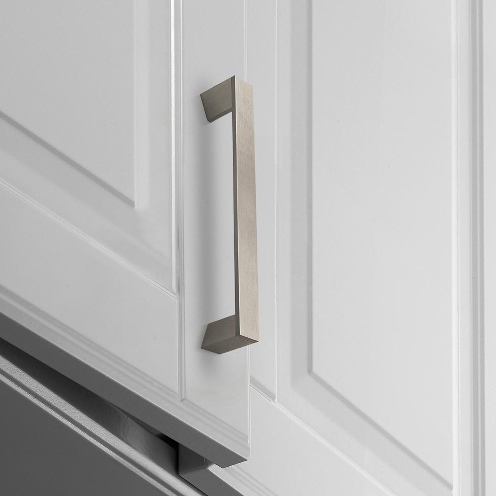 8-13/16" Clifton Bar Pull by MYOH