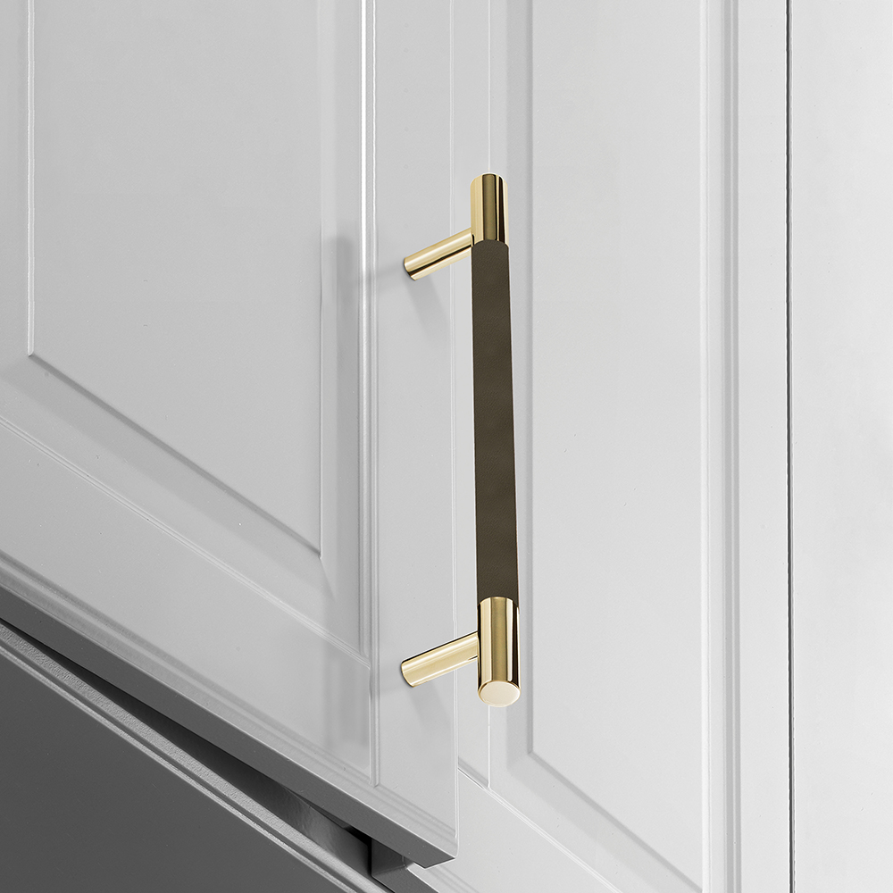 7-9/16" Dorchester Bar Pull by MYOH