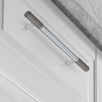 12 Bond Bar Pull by MYOH
