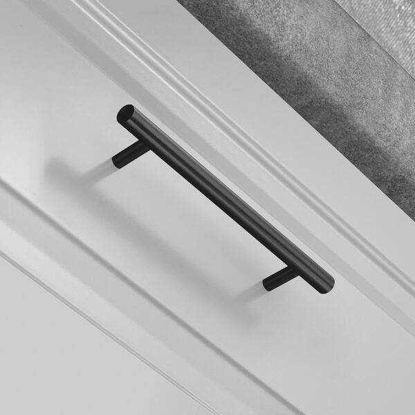 24" Bauhaus Bar Pull by MYOH