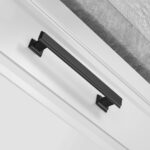 6 516 Alhambra Bar Pull by MYOH