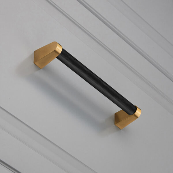 7-9/16" Leopard Bar Pull by MYOH