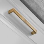 12 Vendome D Handle by MYOH