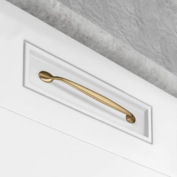 7-9/16" Bellagio Pull by MYOH