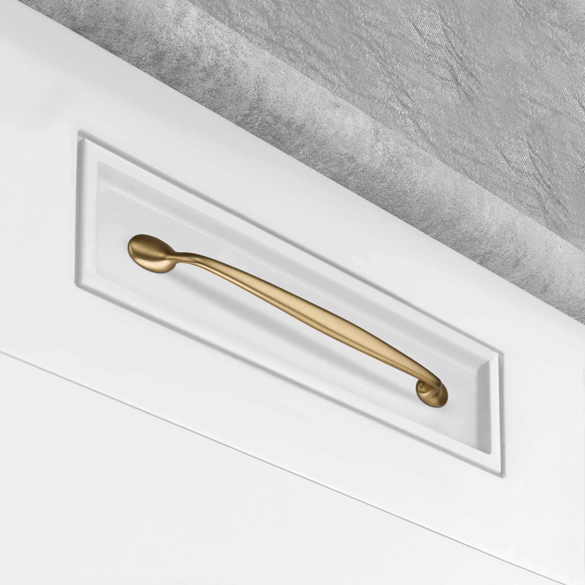 7-9/16" Bellagio Pull by MYOH