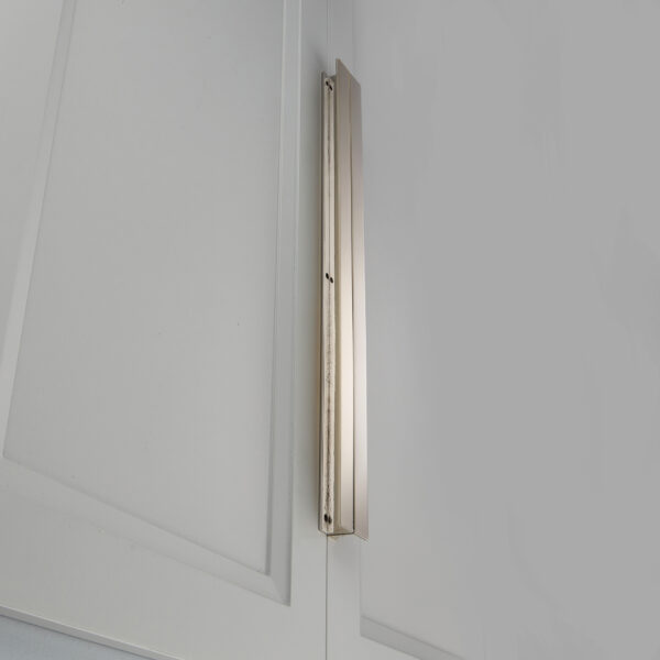 8" Livingston SBS Edge Pull by MYOH