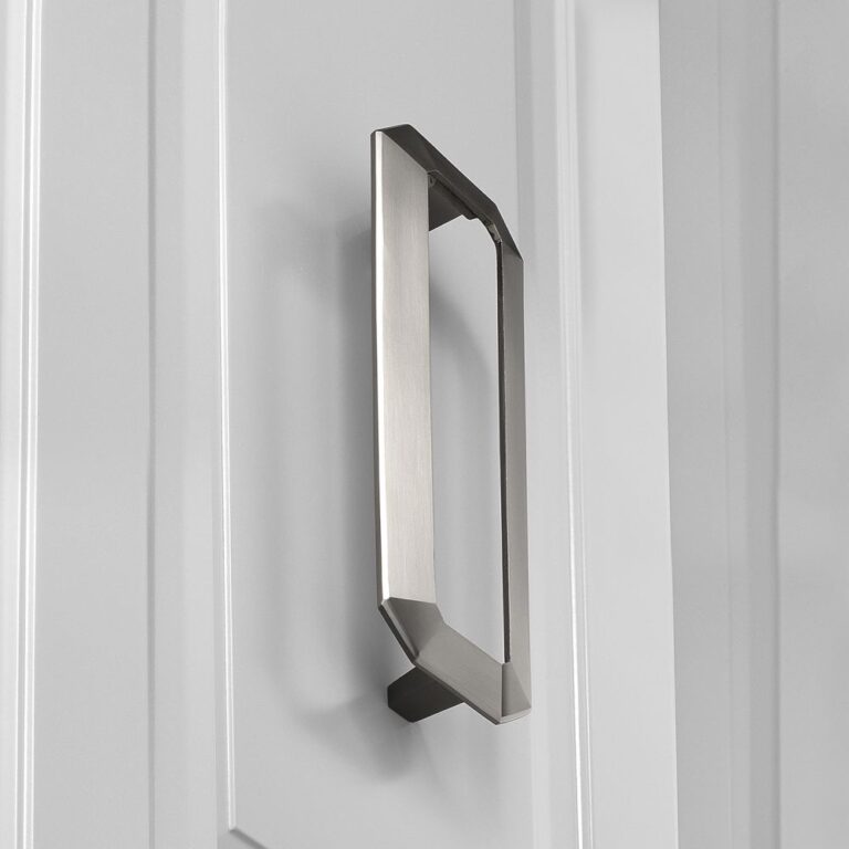 2-1/2" Wright Perla Pull by MYOH