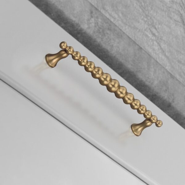 7-9/16" Caterpillar Pull by MYOH